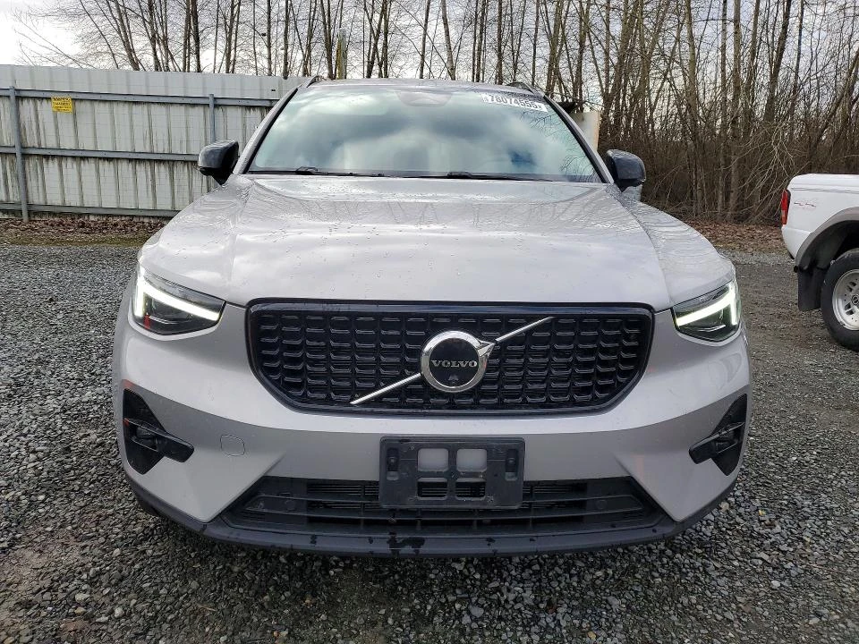 Volvo XC40 2.0L 4 ALL WHEEL DRIVE, снимка 5 - Автомобили и джипове - 53964310