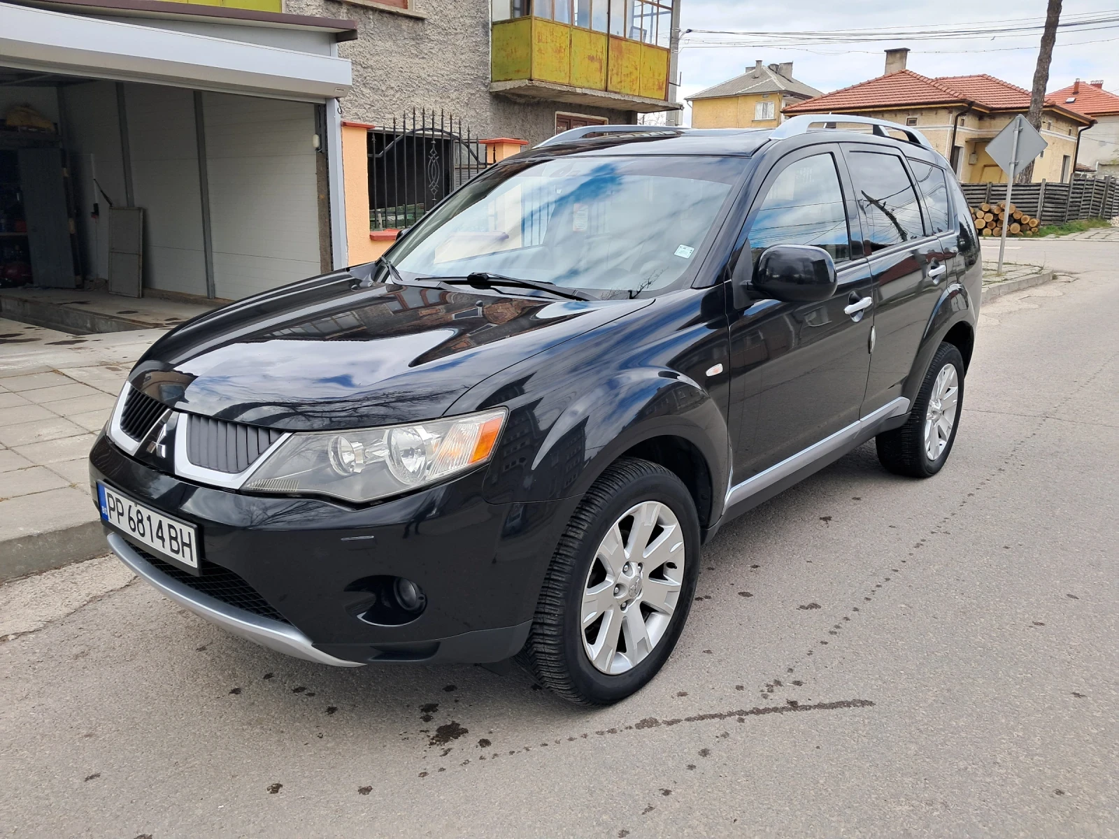 Mitsubishi Outlander 2.2 DID, снимка 2 - Автомобили и джипове - 54160617