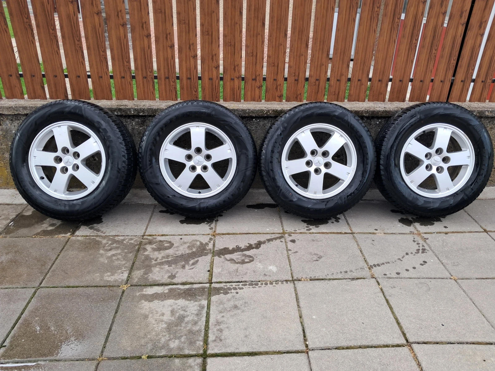 Mitsubishi Outlander 2.2 DID, снимка 7 - Автомобили и джипове - 54160617