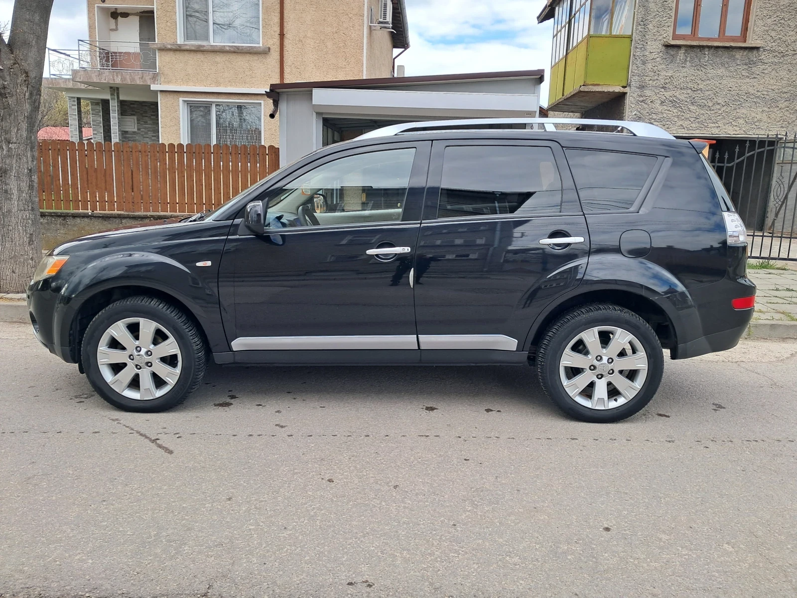 Mitsubishi Outlander 2.2 DID, снимка 6 - Автомобили и джипове - 54160617