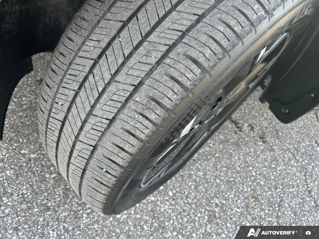Kia Niro Подгрев на волан * Пано  , снимка 9 - Автомобили и джипове - 54492188