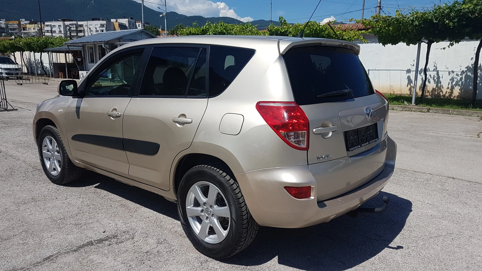 Toyota Rav4 2.2 D4D 136кс, снимка 7 - Автомобили и джипове - 54944797