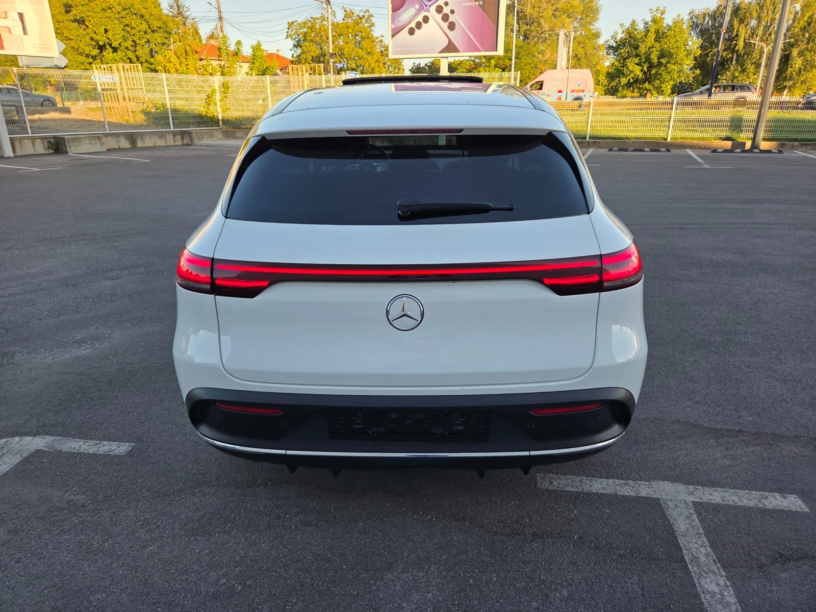 Mercedes-Benz EQC 74kw 450км 21г, снимка 7 - Автомобили и джипове - 54990208