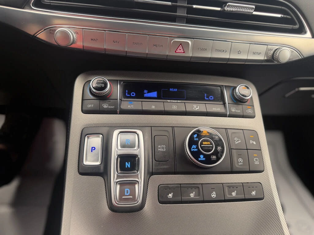 Hyundai Palisade LIMITED/HK/4xОБДУХВАНЕ/4xПОДГРЕВИ/360 КАМЕРИ/ПАНО/, снимка 13 - Автомобили и джипове - 55540144
