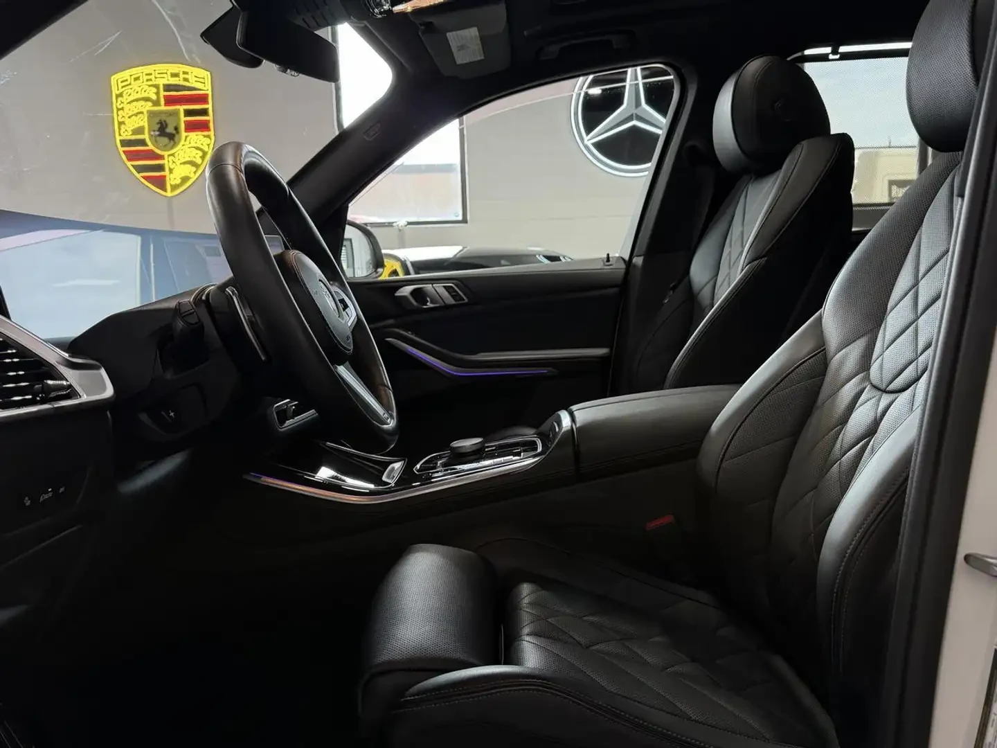 BMW X5 40i* M* SPORT* HARMON* KARDON* ДИСТРОНИК* 360КАМЕР, снимка 11 - Автомобили и джипове - 55978350