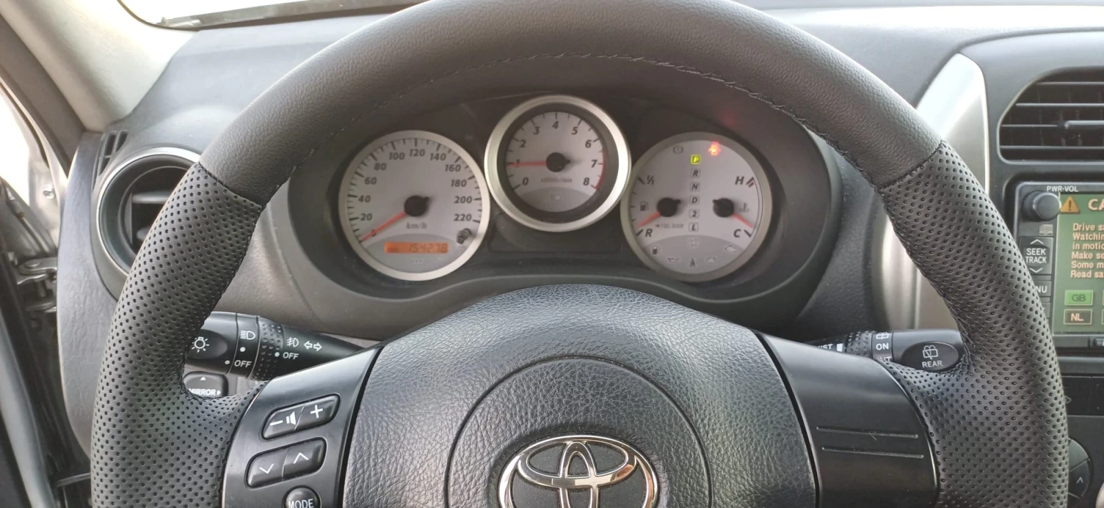 Toyota Rav4 2.0 Benz, снимка 10 - Автомобили и джипове - 56044747
