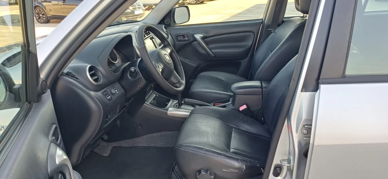 Toyota Rav4 2.0 Benz, снимка 8 - Автомобили и джипове - 56044747