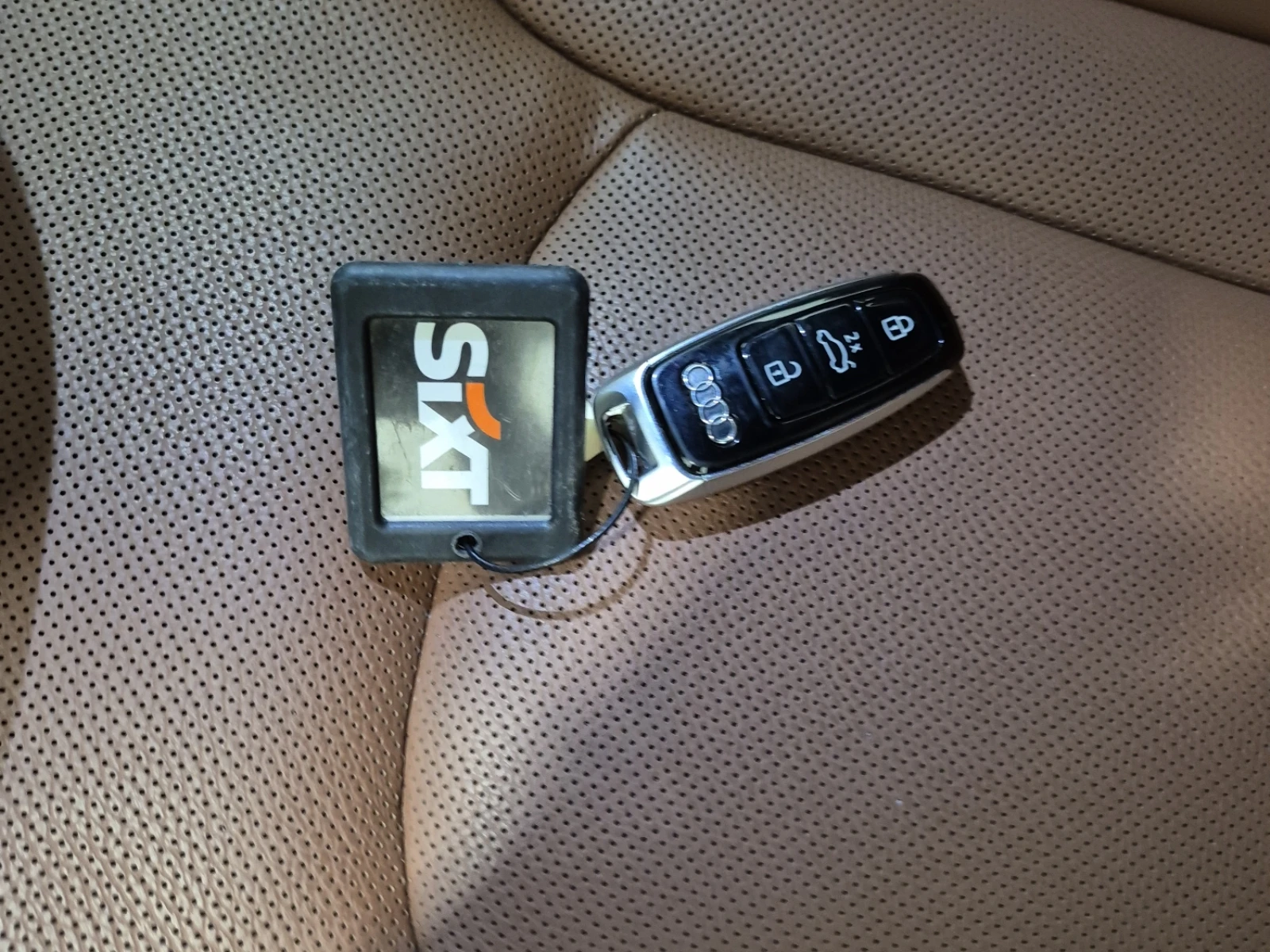 Audi Q8 PROGRESSIV, снимка 8 - Автомобили и джипове - 56440375
