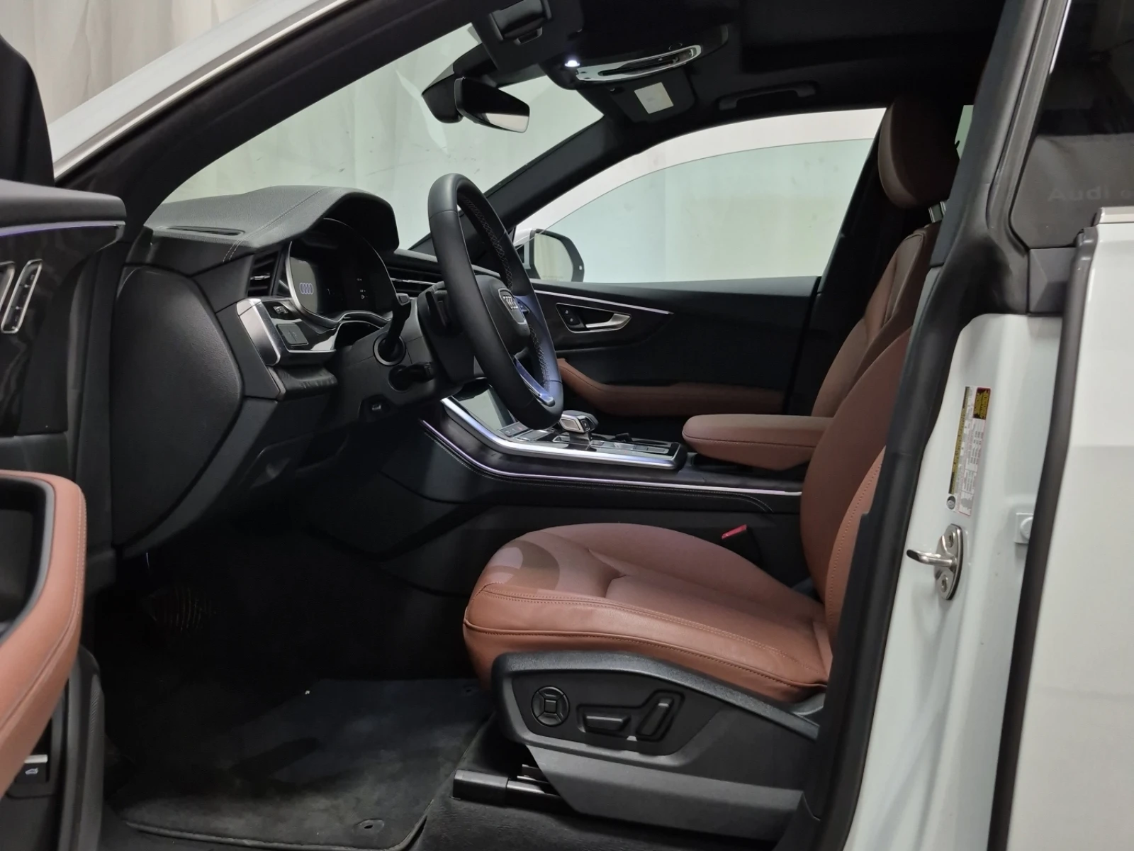 Audi Q8 PROGRESSIV, снимка 7 - Автомобили и джипове - 56440375