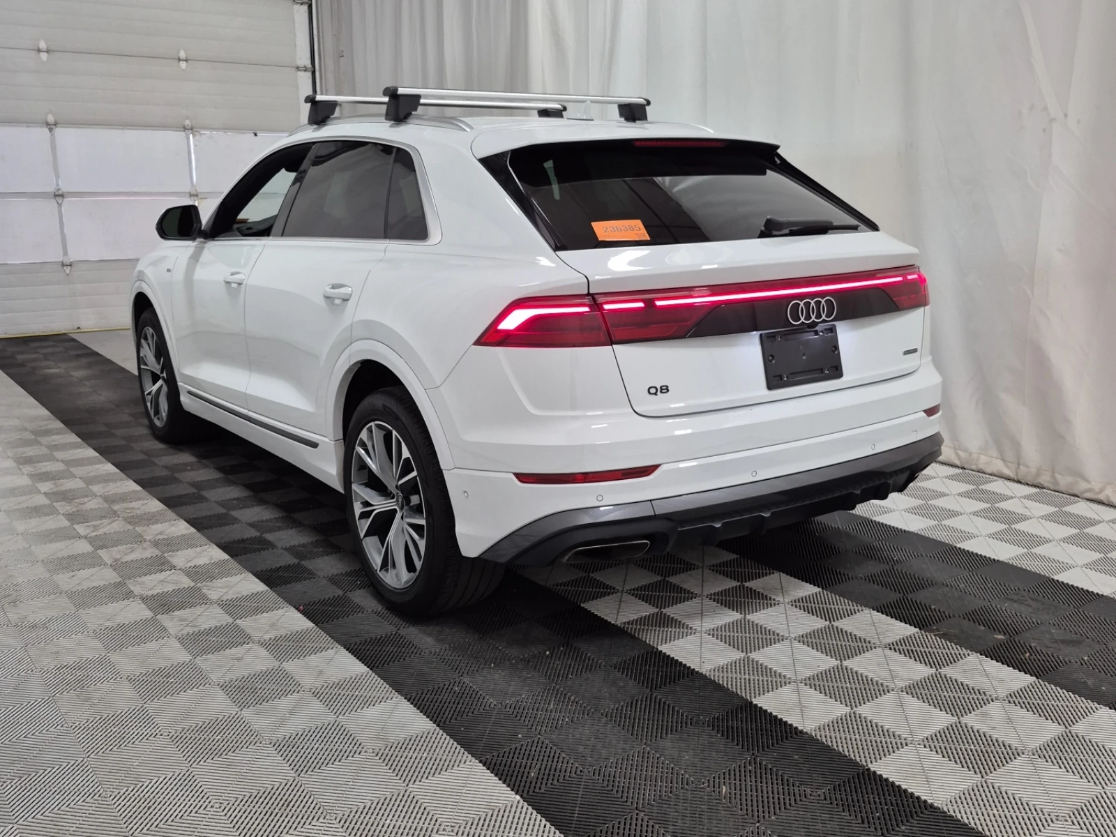 Audi Q8 PROGRESSIV, снимка 4 - Автомобили и джипове - 56440375