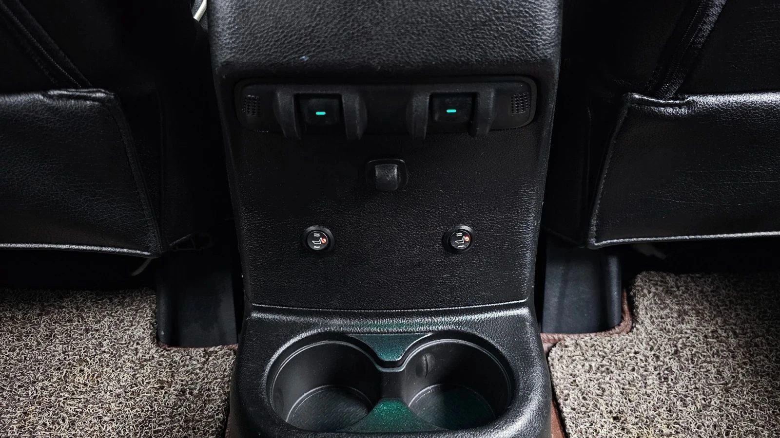 Jeep Wrangler, снимка 15 - Автомобили и джипове - 56719772