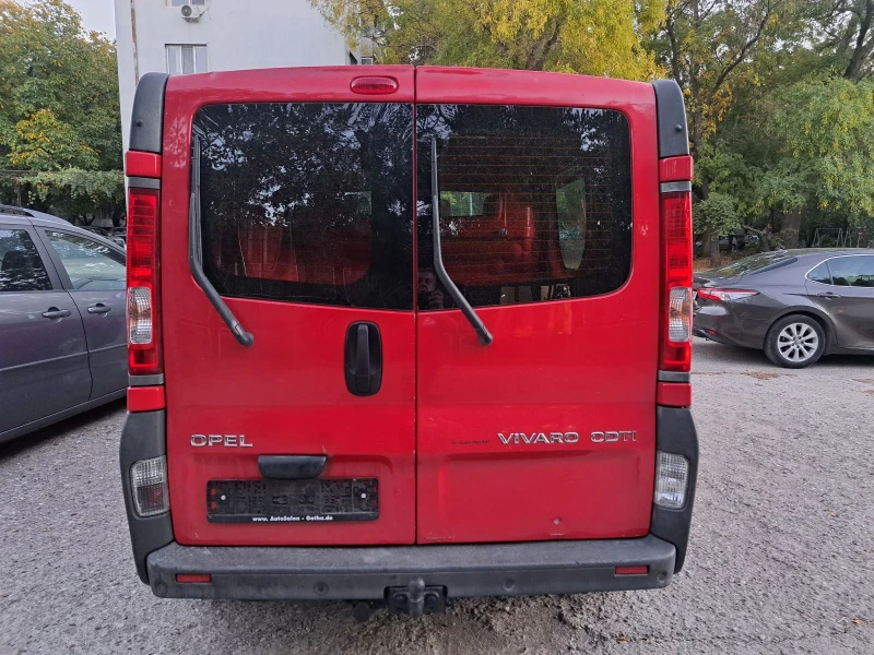 Opel Vivaro 2.0d/КЛИМА/196000км/EUR5/2012, снимка 5 - Бусове и автобуси - 47400091