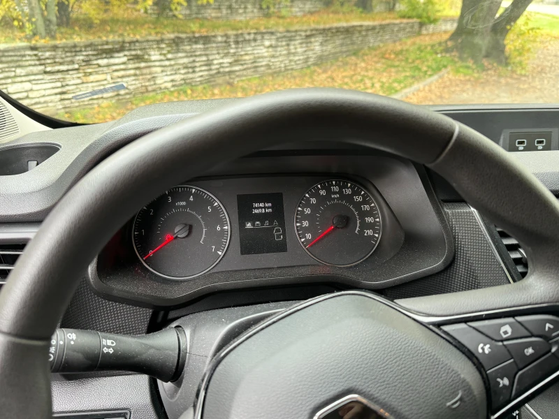 Renault Trafic ZEN, снимка 8 - Бусове и автобуси - 52319137