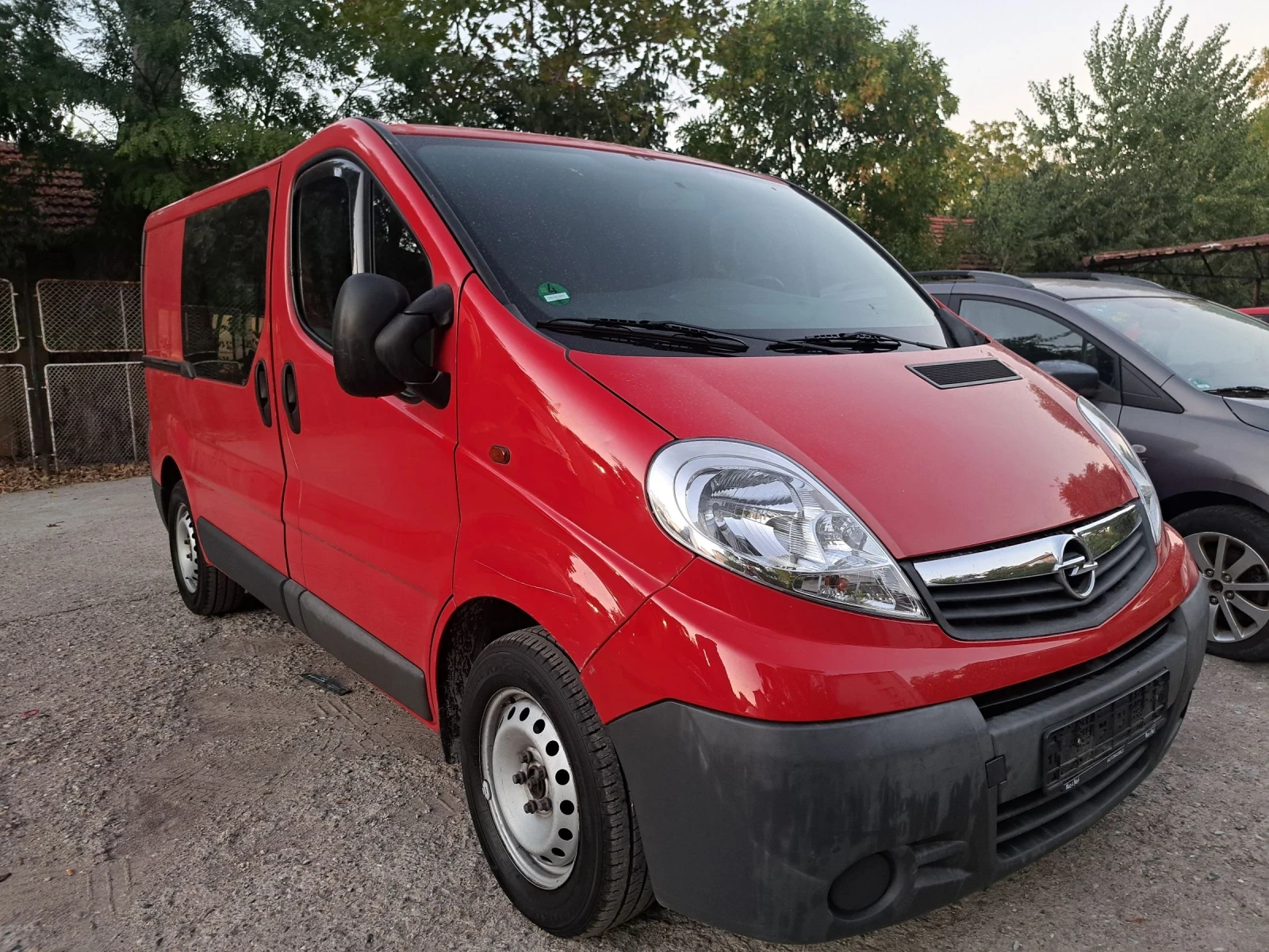 Opel Vivaro 2.0d/КЛИМА/196000км/EUR5/2012 - изображение 3