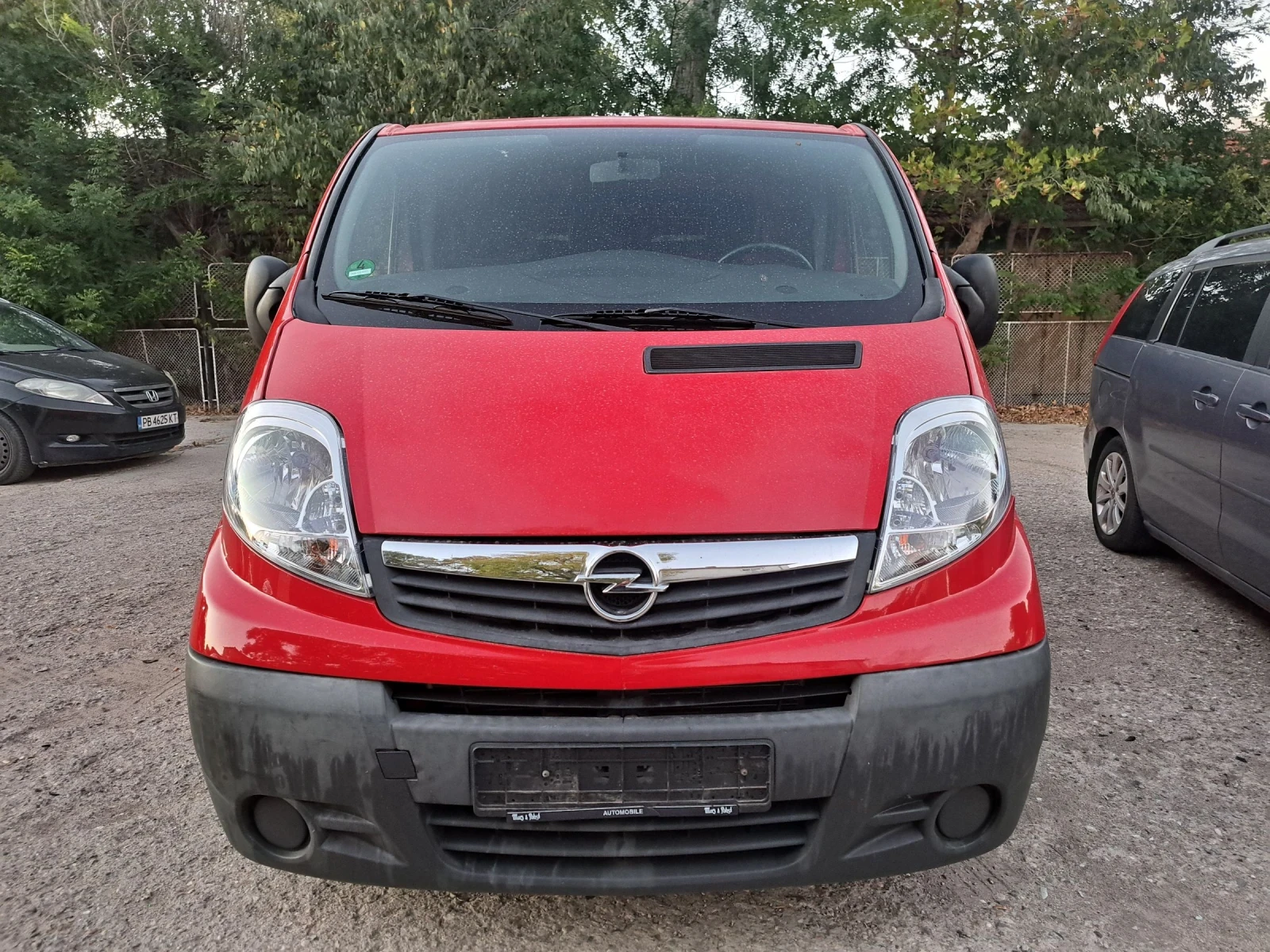 Opel Vivaro 2.0d/КЛИМА/196000км/EUR5/2012 - изображение 2