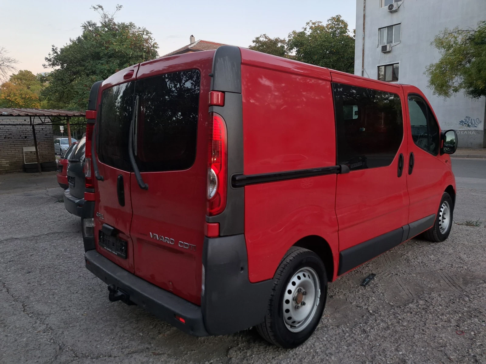 Opel Vivaro 2.0d/КЛИМА/196000км/EUR5/2012 - изображение 6