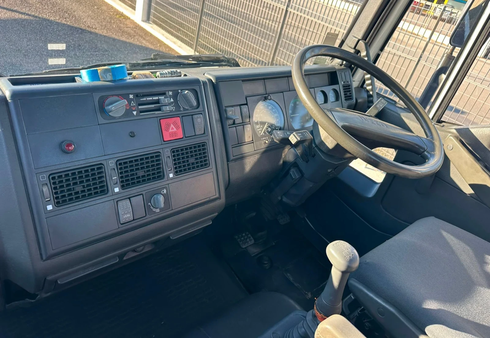 Iveco Cargo, снимка 11 - Камиони - 55936585