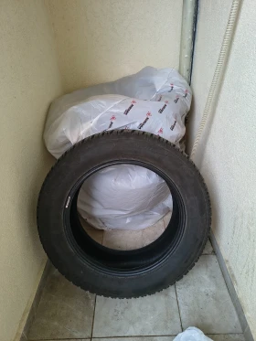 Гуми Зимни 205/60R16, снимка 3