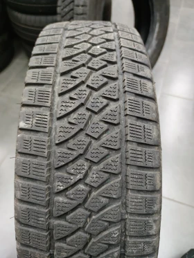 Гуми Зимни 205/70R15, снимка 2 - Гуми и джанти - 48446312