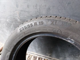 Гуми Зимни 235/55R19, снимка 6 - Гуми и джанти - 48791858