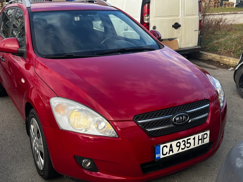 Kia Ceed SW, снимка 1 - Автомобили и джипове - 48366076