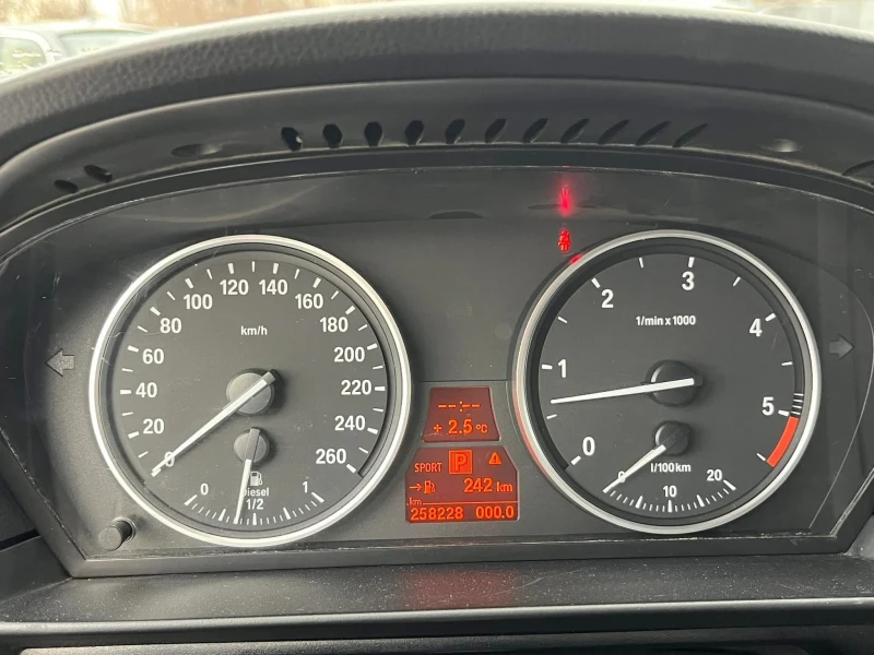 BMW 535, снимка 16 - Автомобили и джипове - 48687749