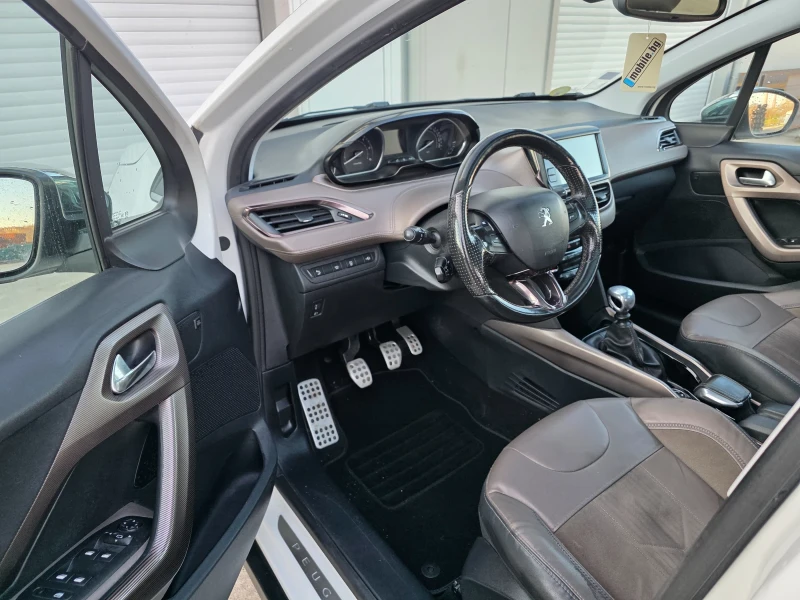 Peugeot 208 Navi panorama 6sk , снимка 7 - Автомобили и джипове - 52777718