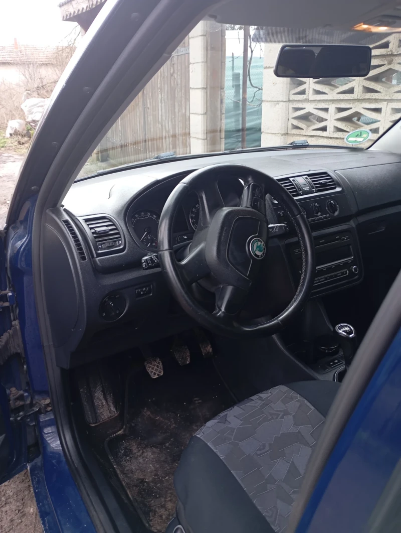 Skoda Fabia 1.6 TDI, снимка 6 - Автомобили и джипове - 53427778
