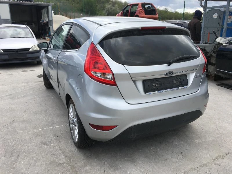 Ford Fiesta 1.25 i, снимка 3 - Автомобили и джипове - 28948303