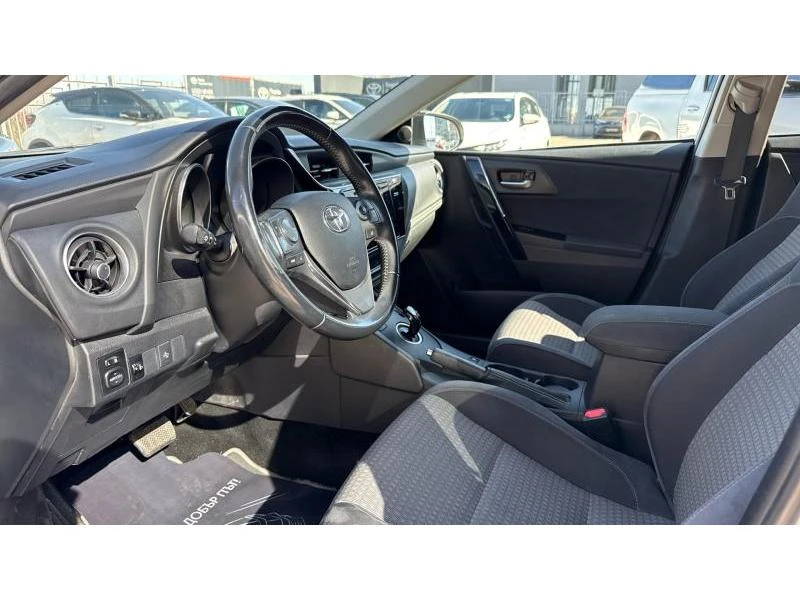 Toyota Auris 1.8 HSD LUNA PLUS, снимка 12 - Автомобили и джипове - 49436227