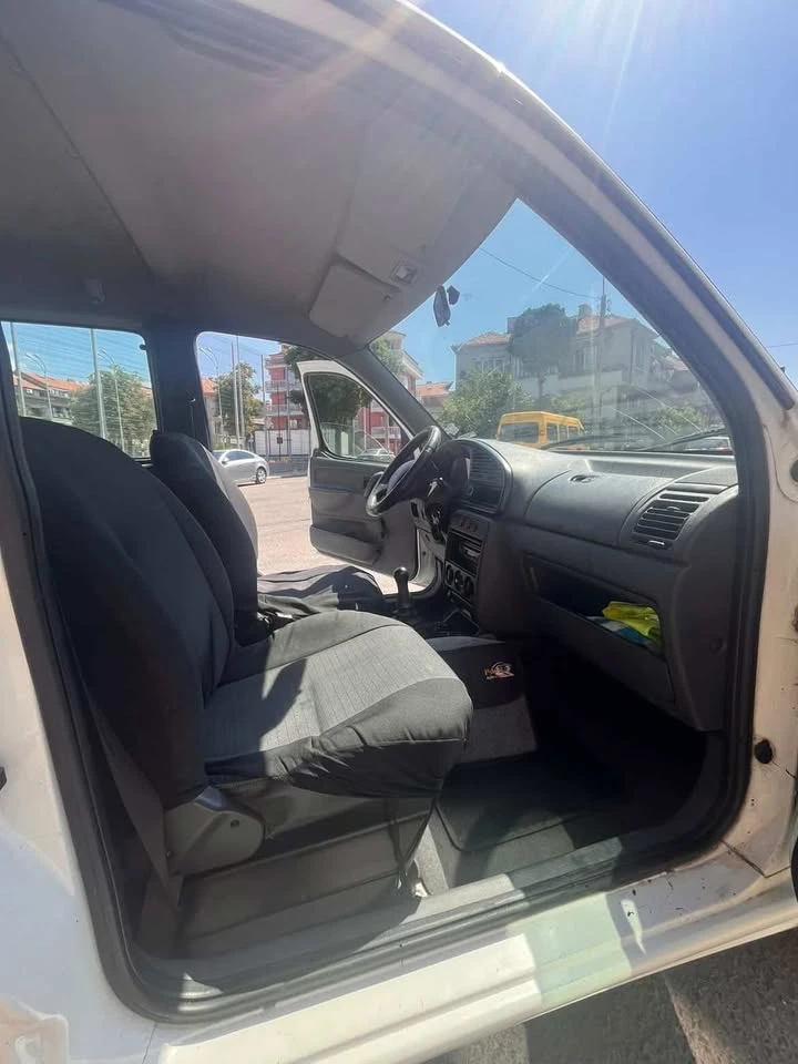 Peugeot Partner, снимка 11 - Автомобили и джипове - 53588782