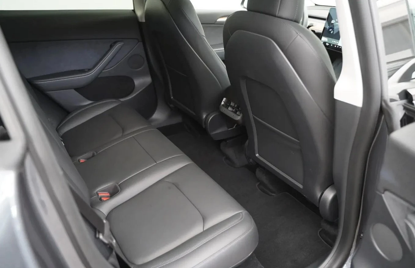 Tesla Model Y  4х4 Европейска  | Mobile.bg — изображение 13