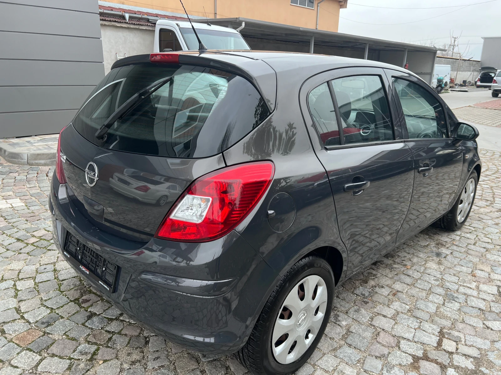 Opel Corsa 1.2 GPL - изображение 5