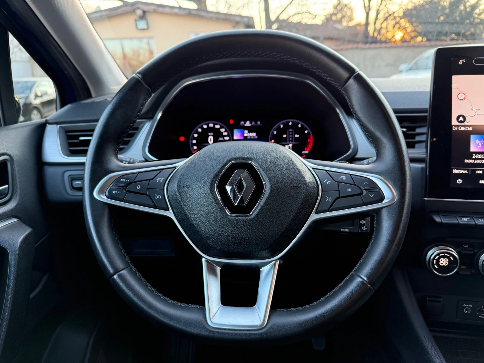 Renault Captur 1.3TCe Techno EDC 140.. ! FULL! EURO6d | Mobile.bg   12