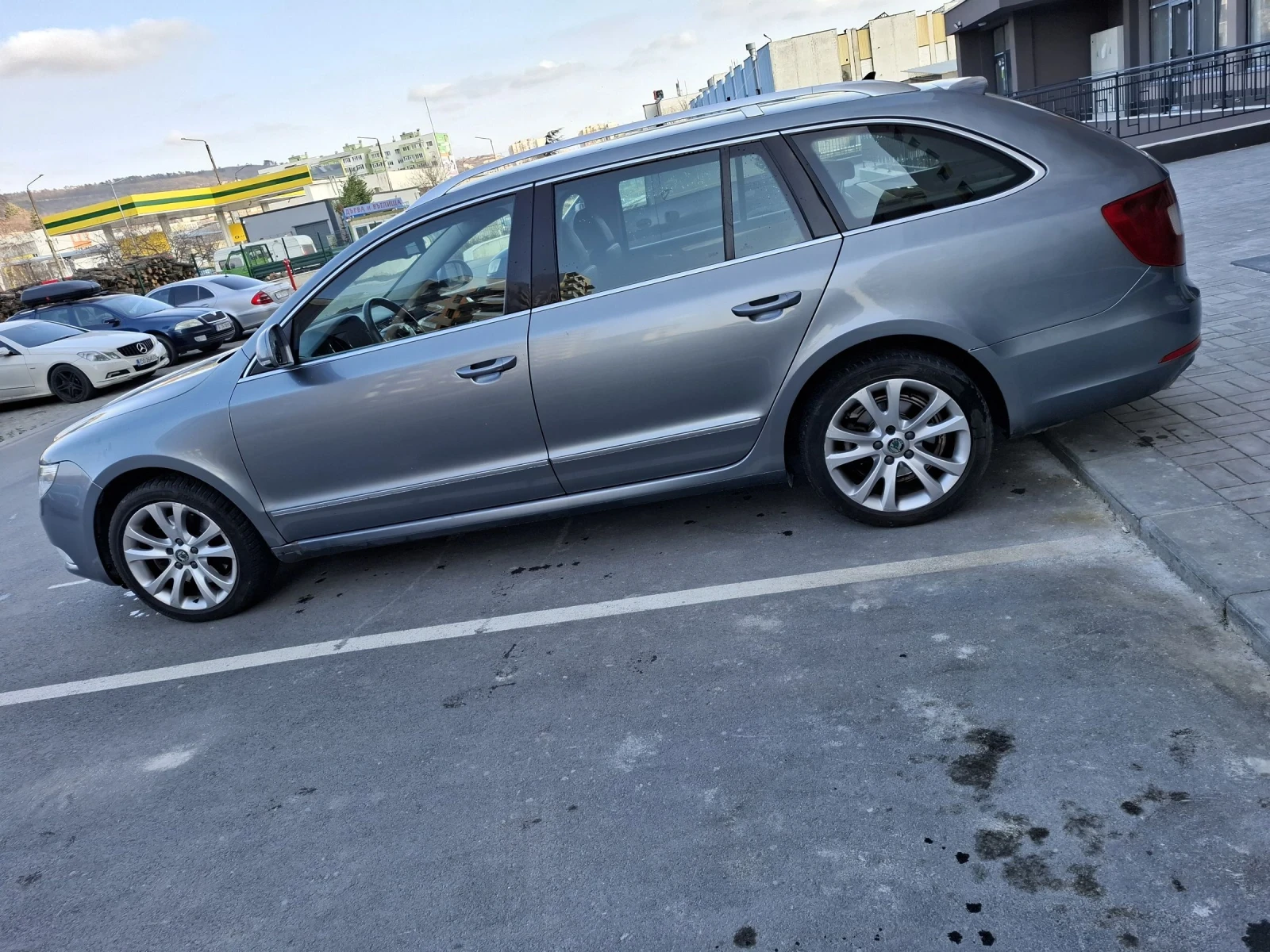 Skoda Superb 2.0TDI 4x4  - изображение 7