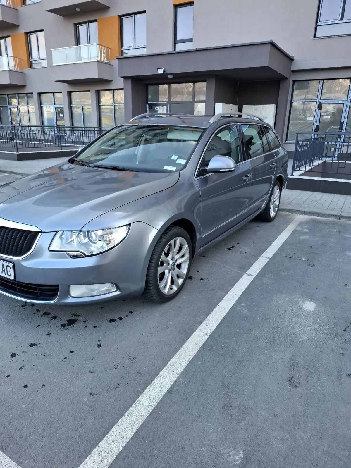 Skoda Superb 2.0TDI 4x4  - изображение 8