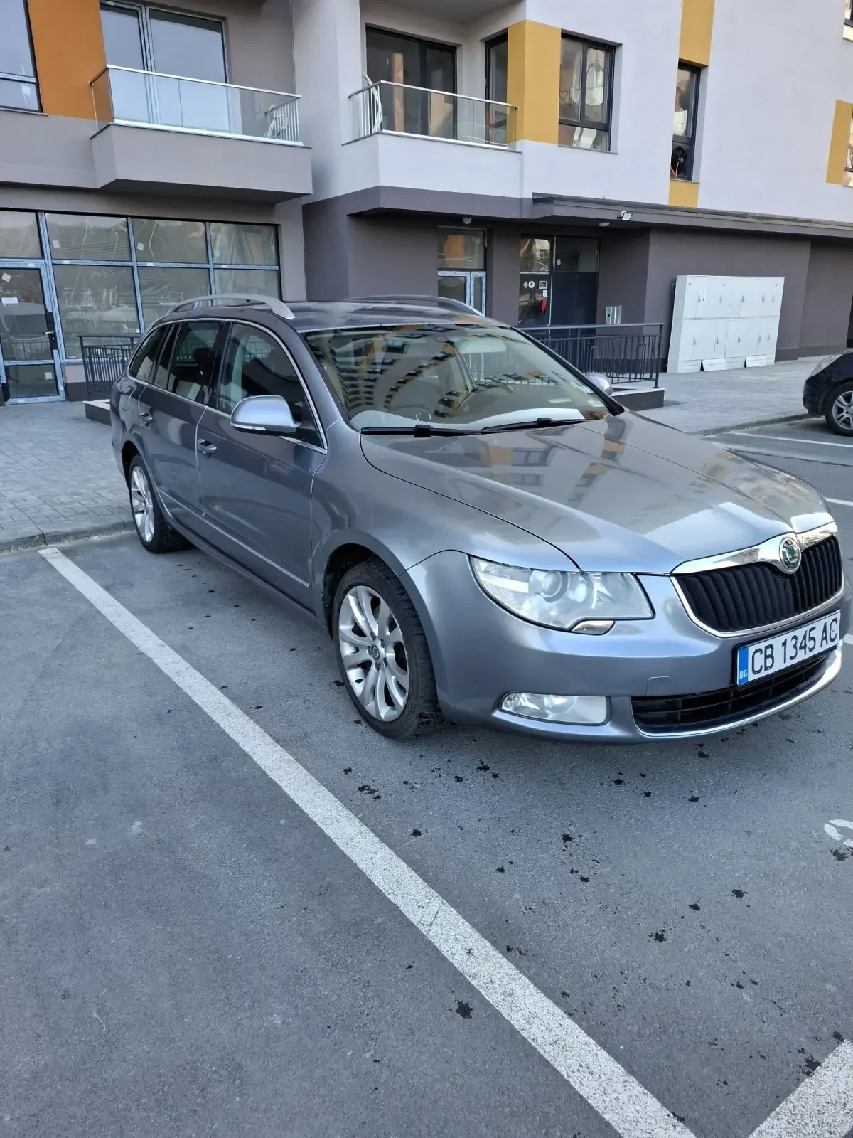 Skoda Superb 2.0TDI 4x4  - изображение 2