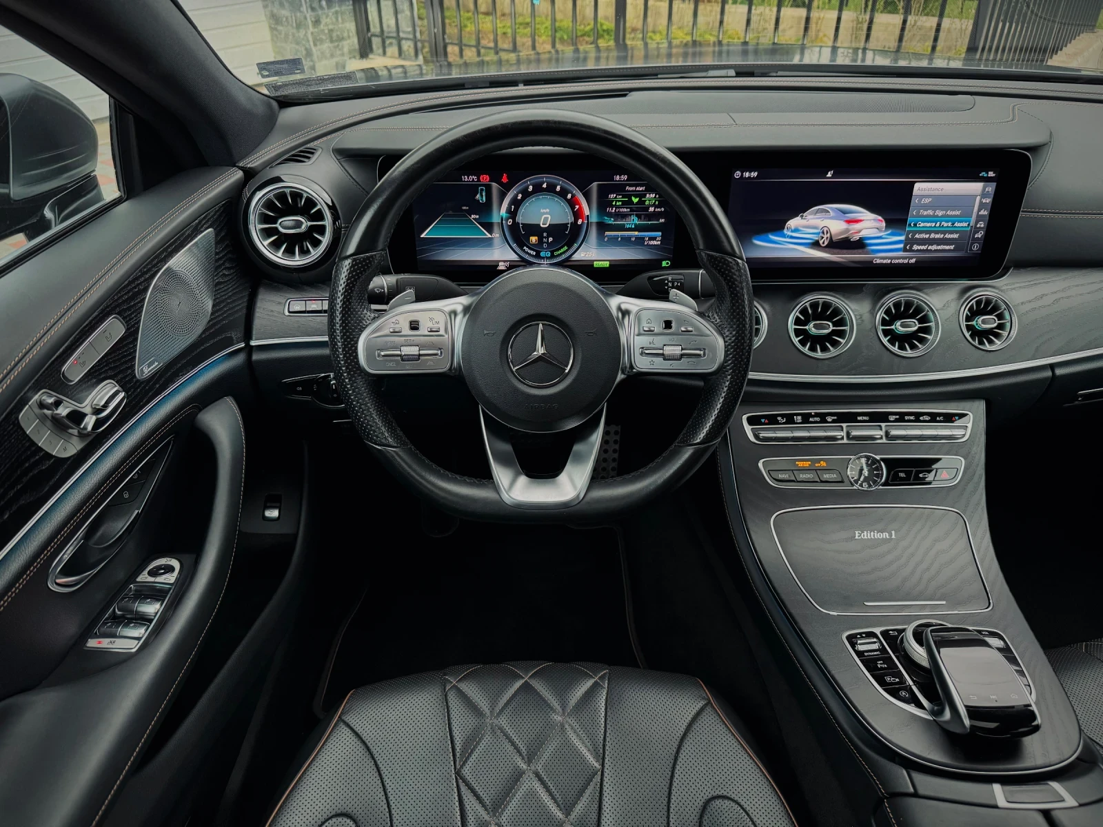 Mercedes-Benz CLS 450 EDITION 1 | Пълна Сервизна история | Фабричен МАТ - изображение 7