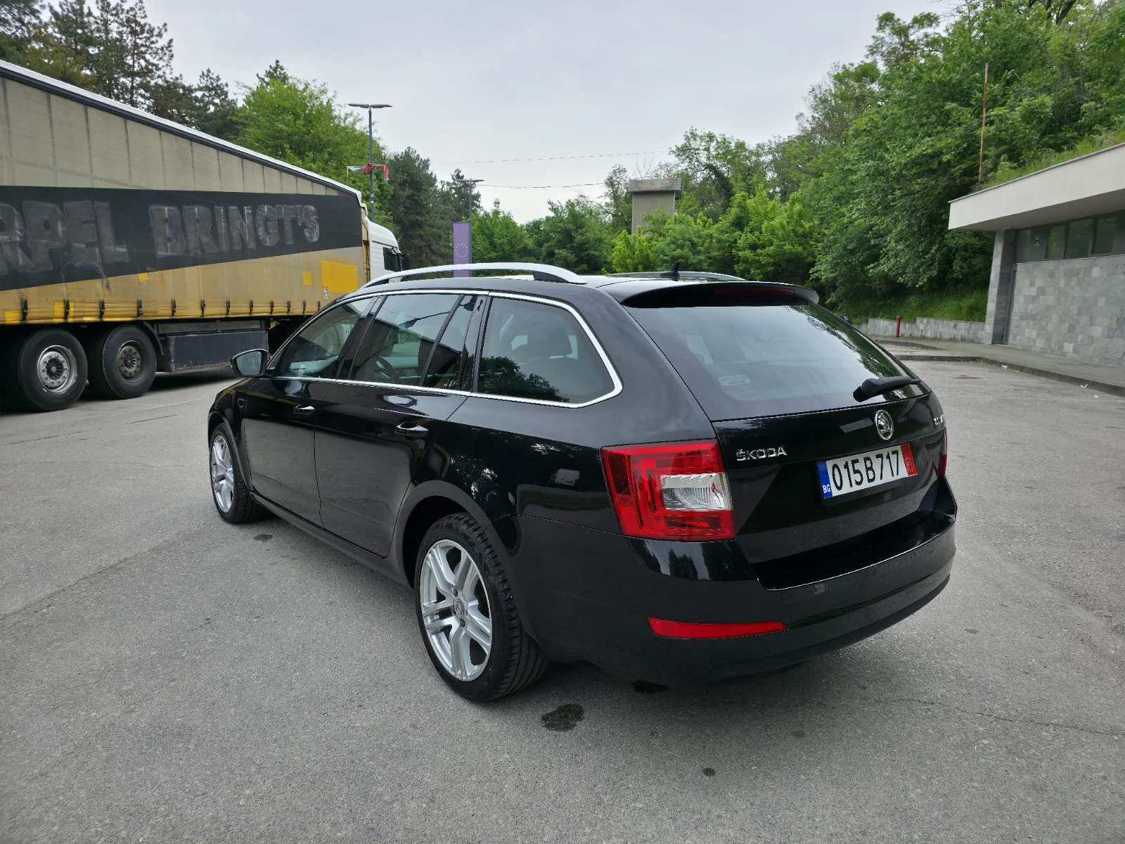 Skoda Octavia 1.6 TDI LED NAVI  BI XENON  - изображение 8