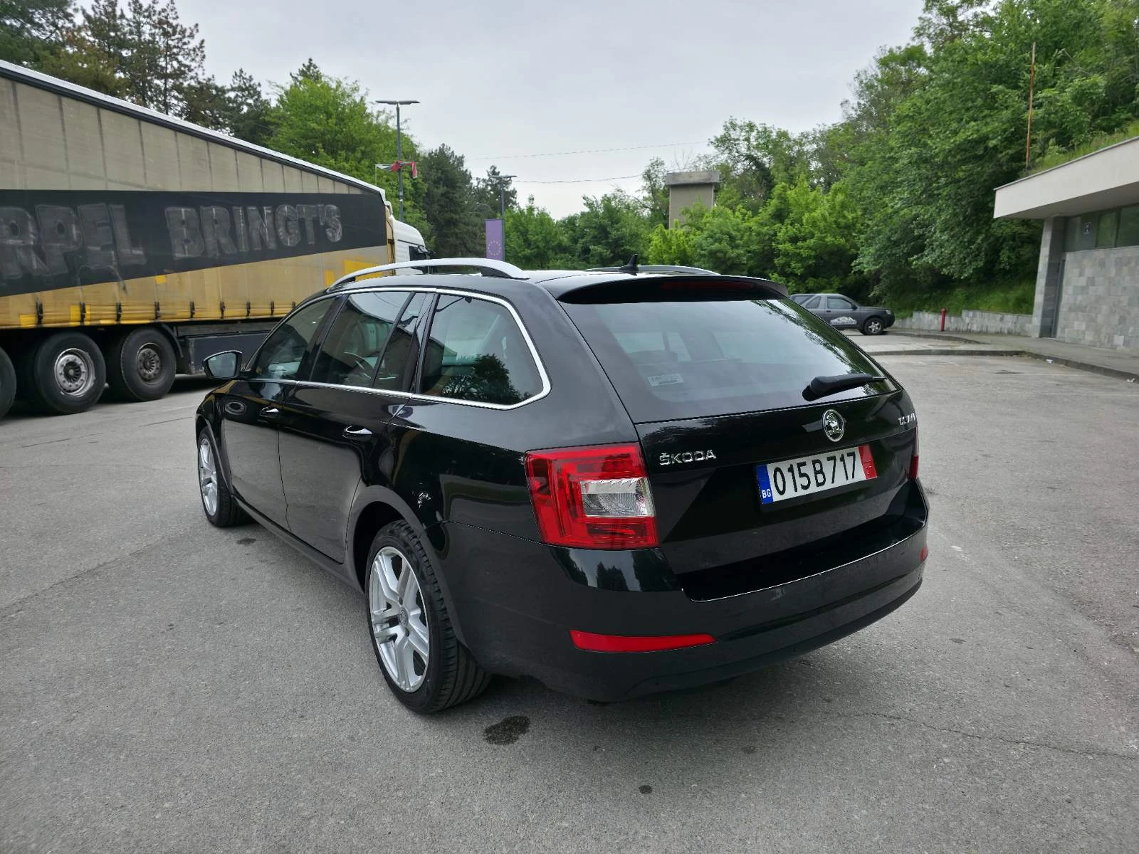 Skoda Octavia 1.6 TDI LED NAVI  BI XENON  - изображение 7