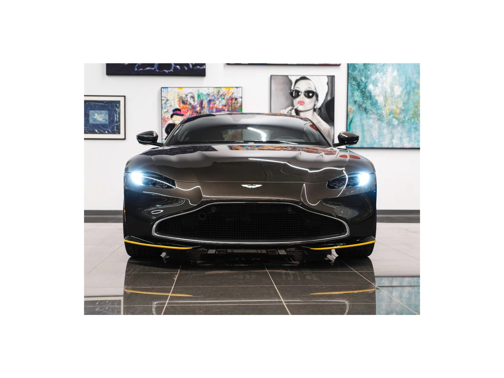 Aston Martin V12 Vantage  - изображение 2