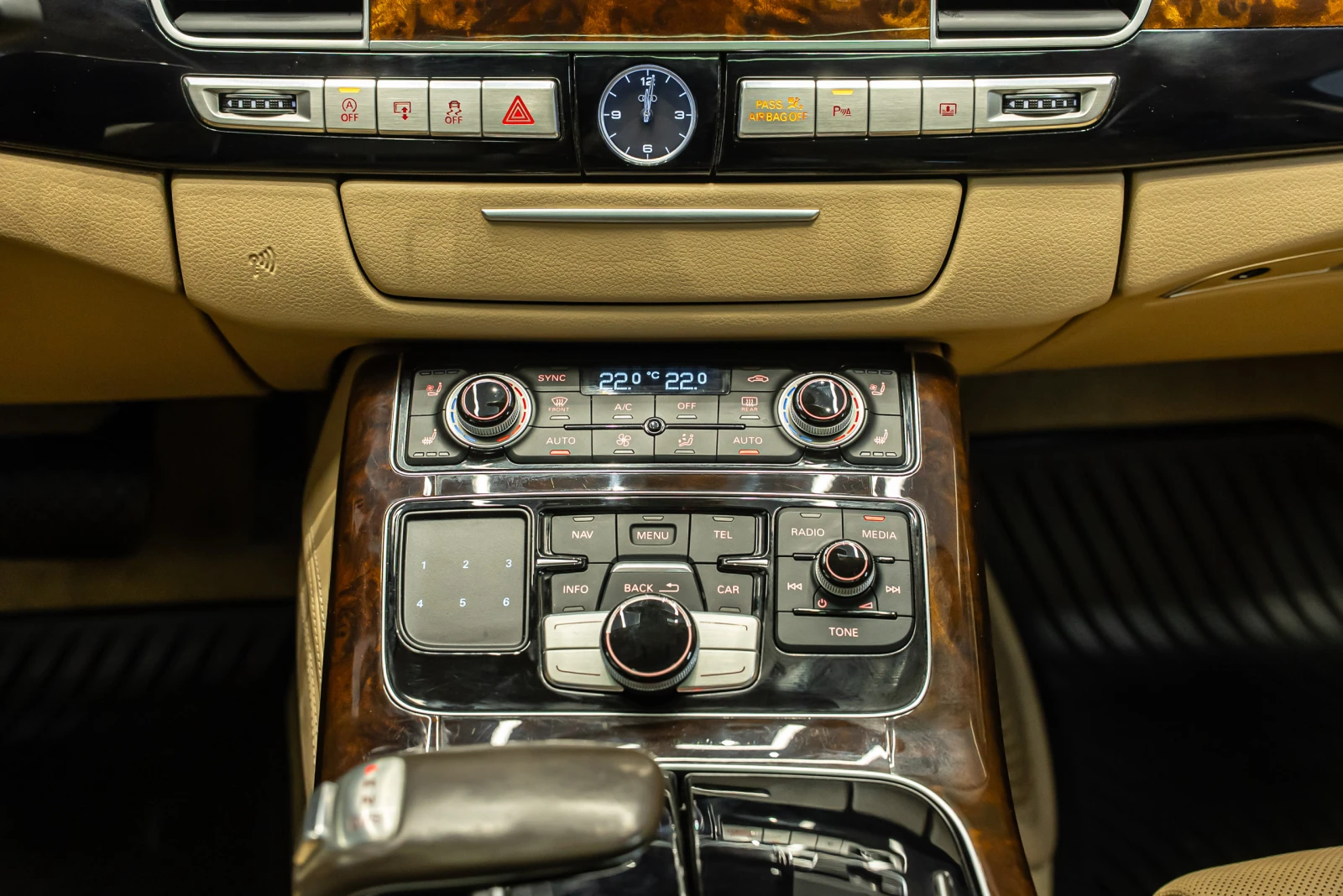 Audi A8 L 4.0 TFSI Quattro/360 ������/soft-close/panorama | Mobile.bg � ����������� 12