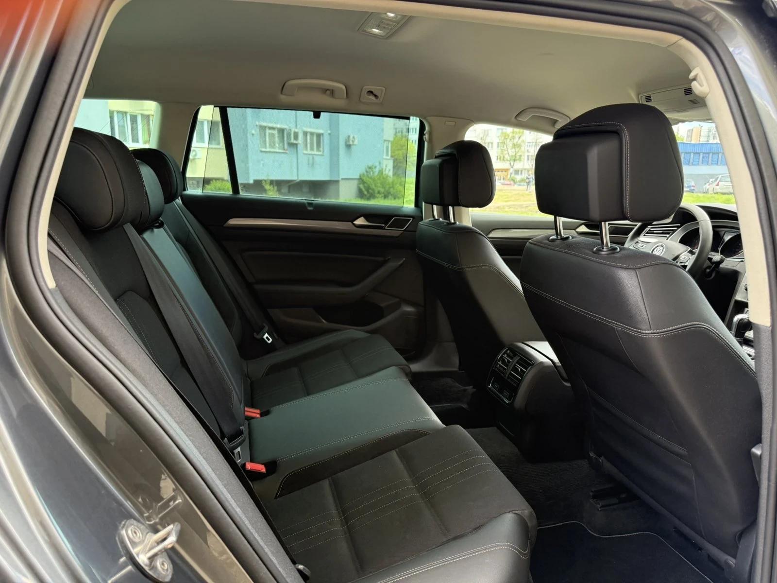 VW Passat Alltrack 4x4, снимка 12 - Автомобили и джипове - 54336245