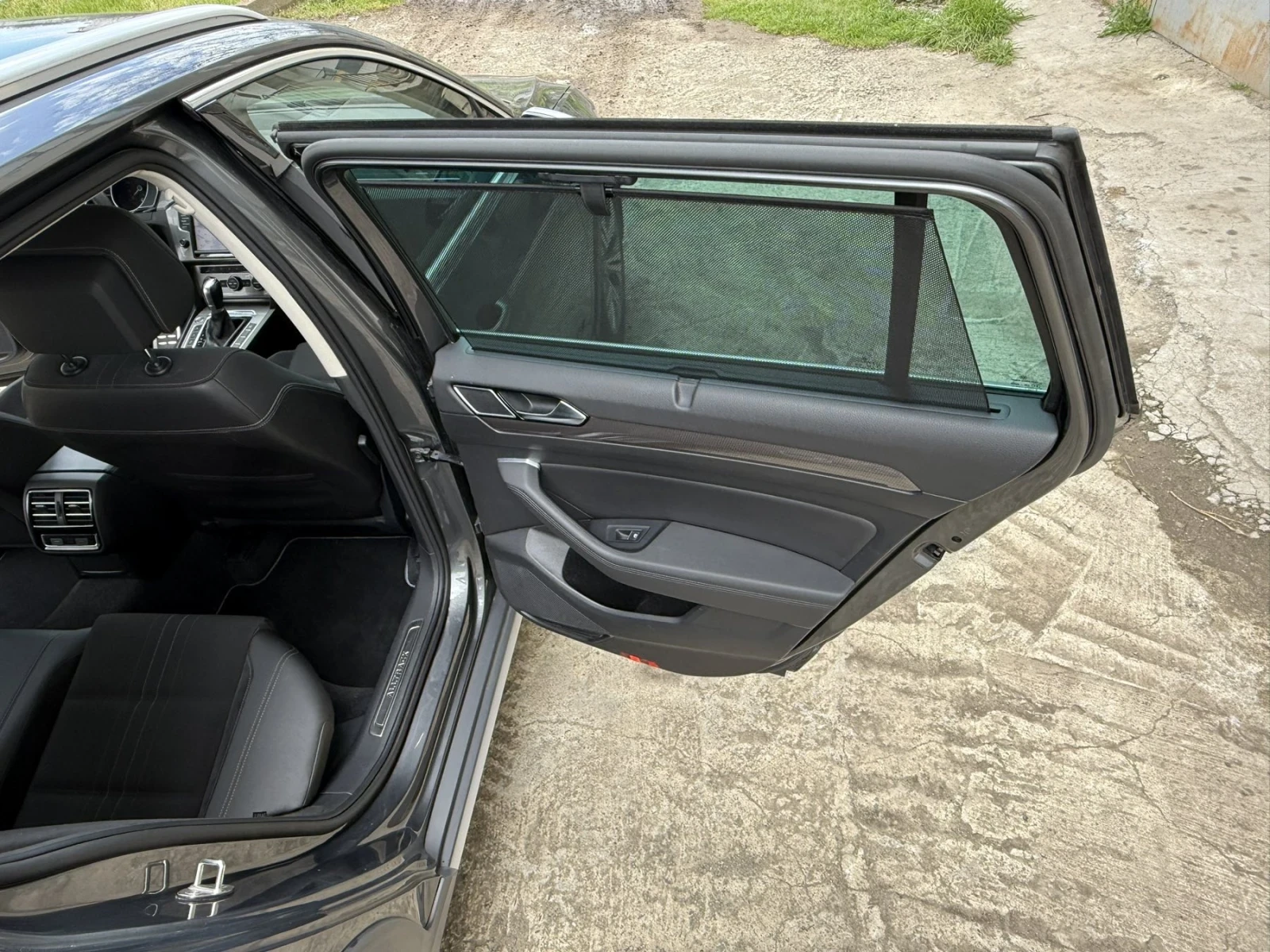 VW Passat Alltrack 4x4, снимка 14 - Автомобили и джипове - 54336245