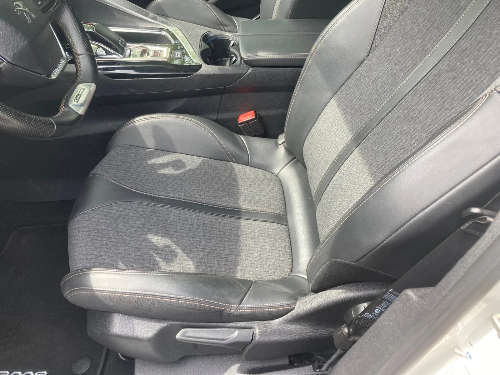 Peugeot 3008 GT-LINE, снимка 9 - Автомобили и джипове - 54471153