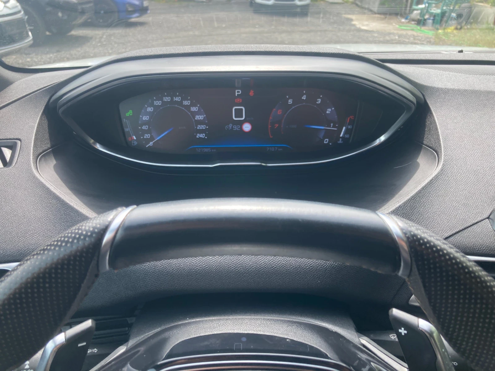 Peugeot 3008 GT-LINE, снимка 10 - Автомобили и джипове - 54471153