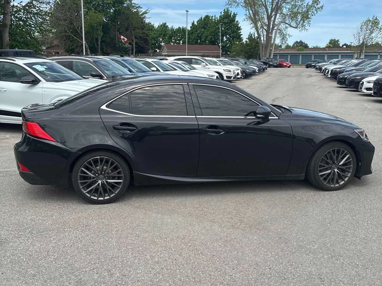 Lexus IS 300 * 4dr Sdn AWD * ПОДГРЕВИ * ШИБИДАХ * KEYLESS * , снимка 3 - Автомобили и джипове - 54641375