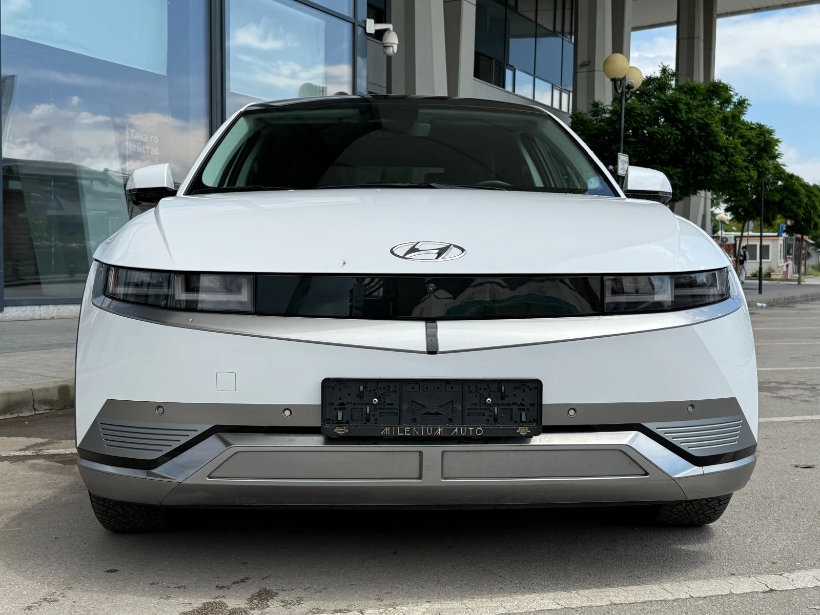 Hyundai Ioniq 5 3 ГОДИНИ ГАРАНЦИЯ/77kWh Long Range 4x4/Швейцария, снимка 7 - Автомобили и джипове - 54753019