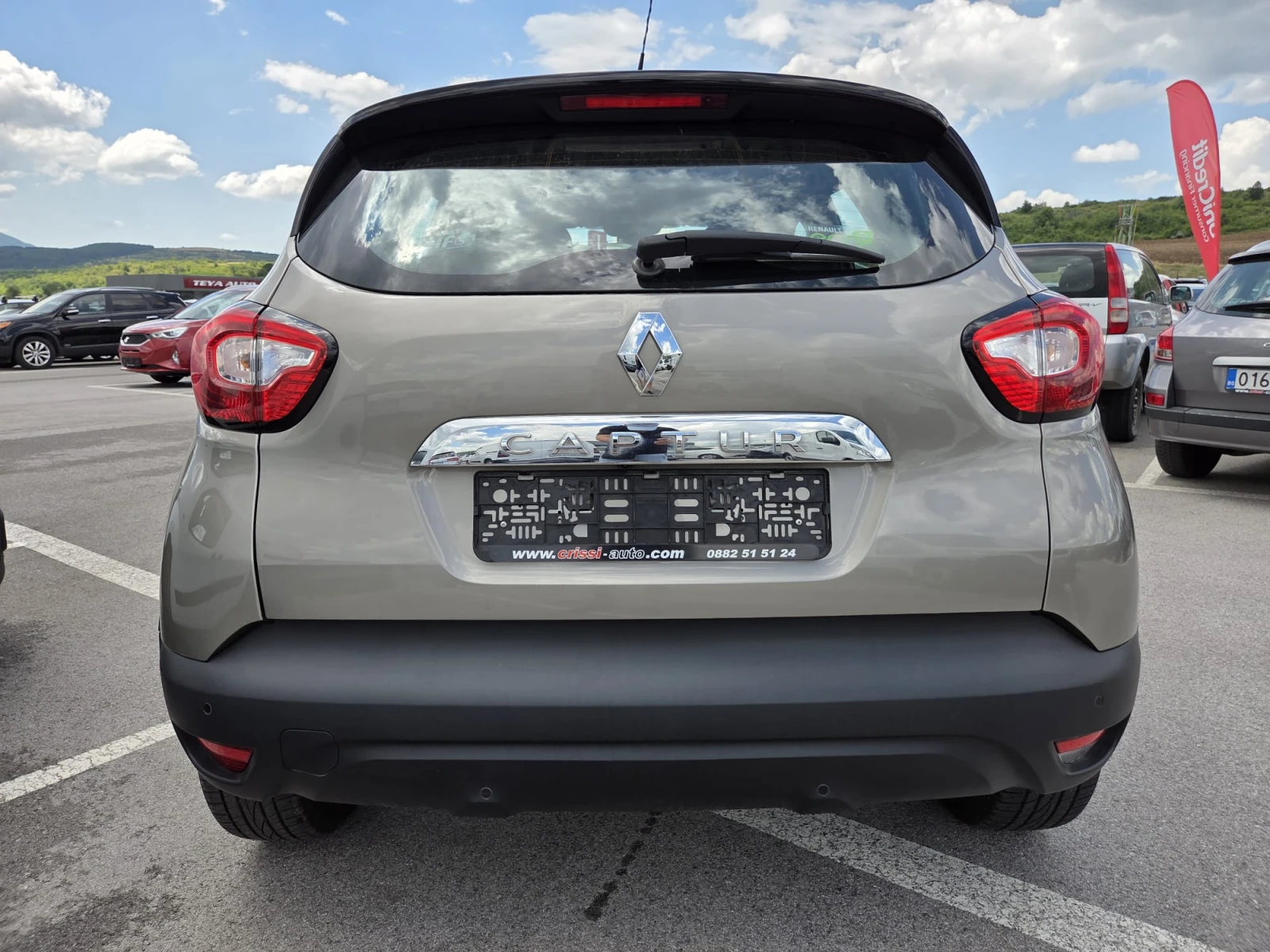 Renault Captur 1.5 dci , снимка 5 - Автомобили и джипове - 54968571