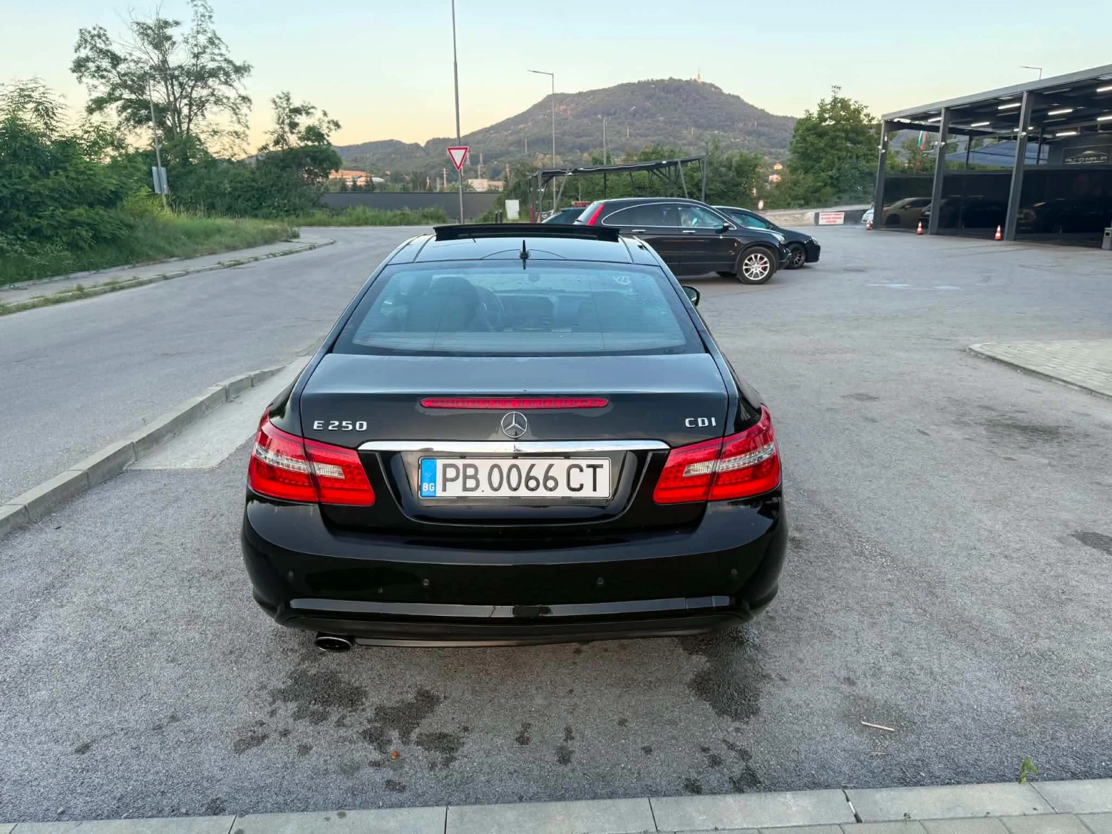 Mercedes-Benz E 250, снимка 5 - Автомобили и джипове - 54999962